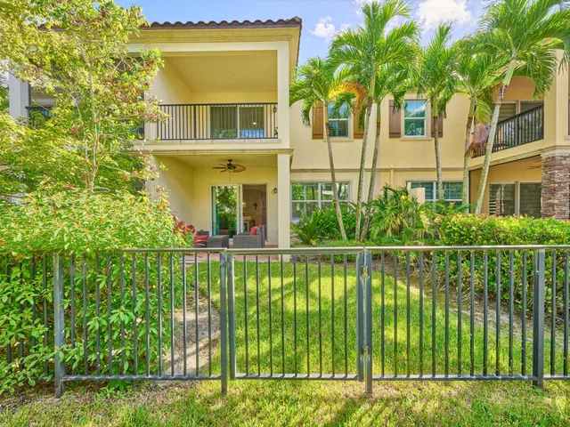 Residence photo 9