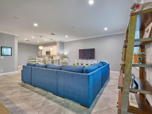 Residence photo 30