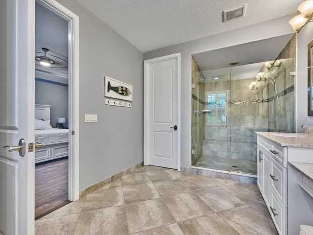 Residence photo 46