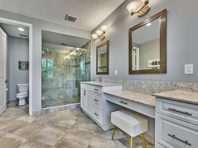 Residence photo 48