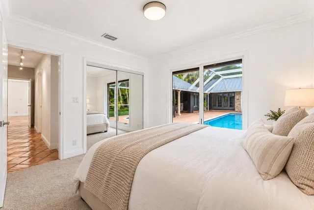 Paddock Park 1 Residence photo 24