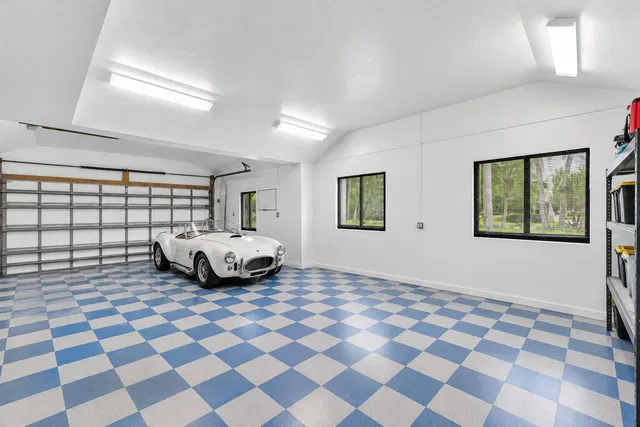 Paddock Park 1 Residence photo 41