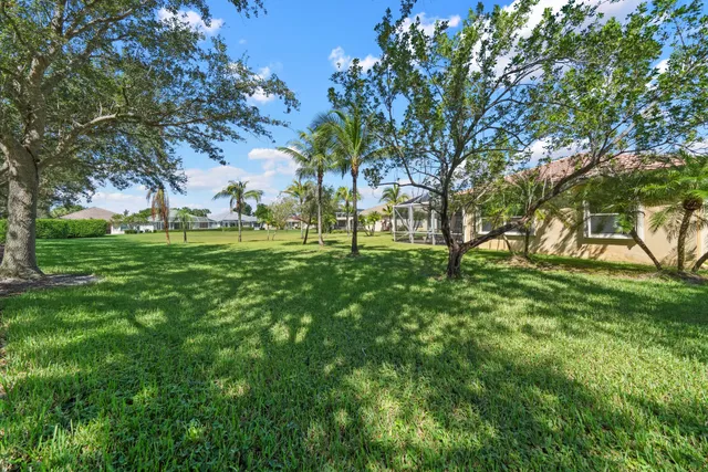 Residence photo 31