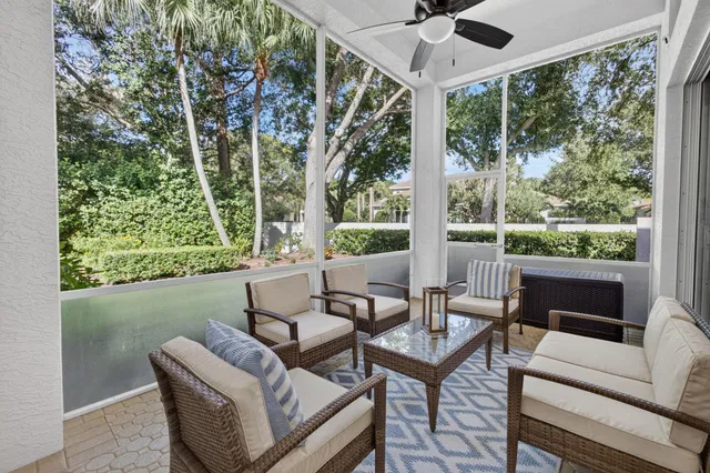Willoughby Golf Club Residence photo 15