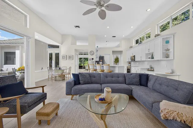 Willoughby Golf Club Residence photo 26