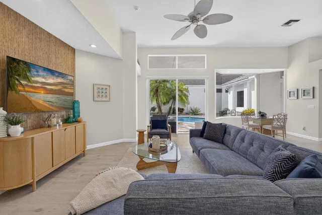 Willoughby Golf Club Residence photo 27