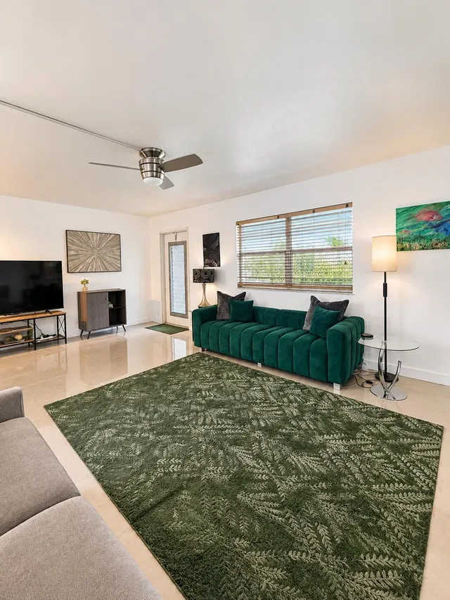 Residence photo 11
