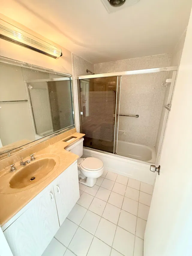 Unit 4060 photo 6
