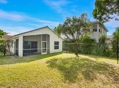 Residence photo 2