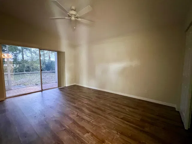 Residence photo 11