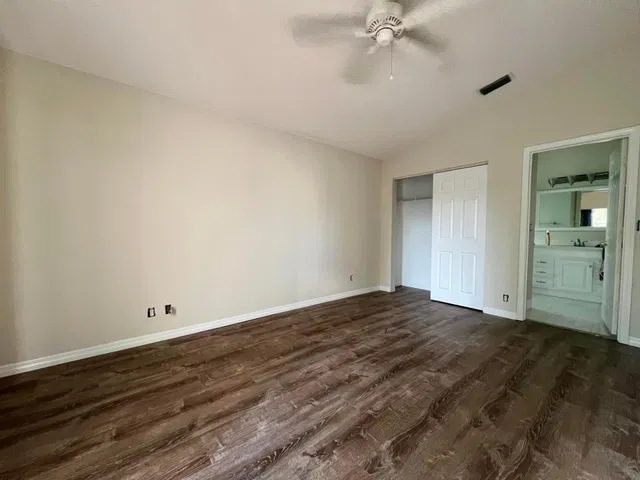 Residence photo 12