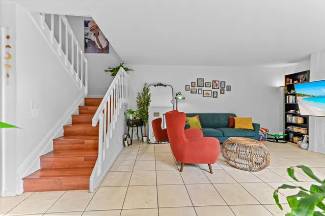 Residence photo 4