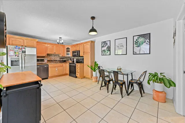 Residence photo 6