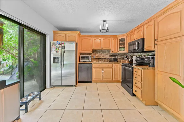 Residence photo 7