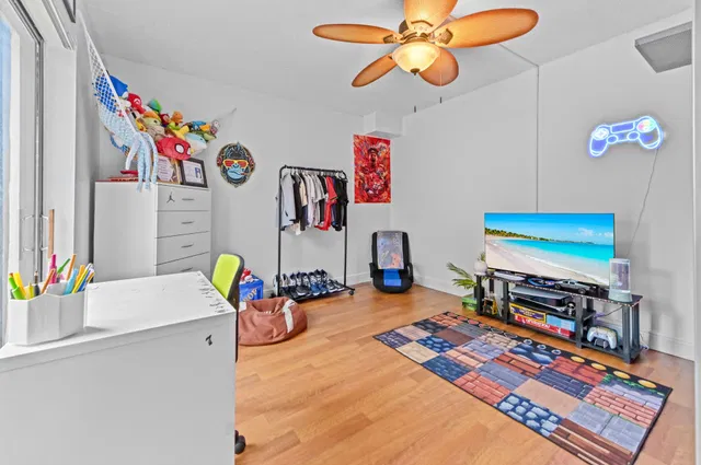 Residence photo 14