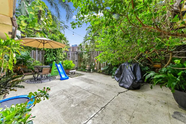 Residence photo 24