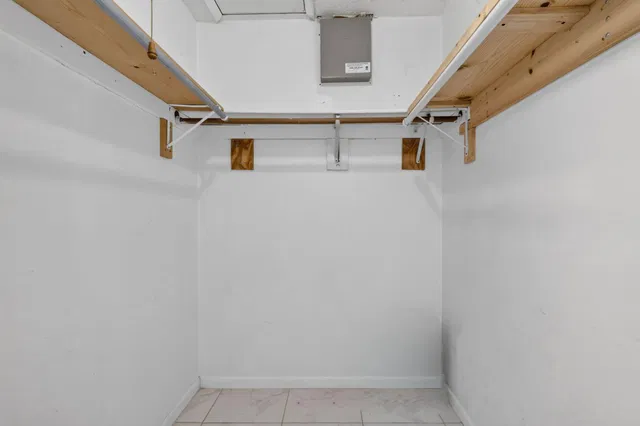 Unit A photo 27