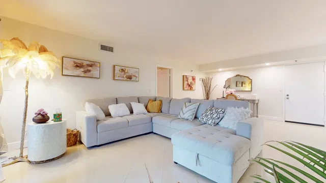South Palm Beach Unit A101 photo 20