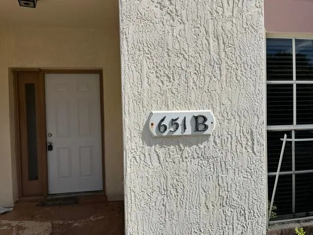 Unit B photo 2