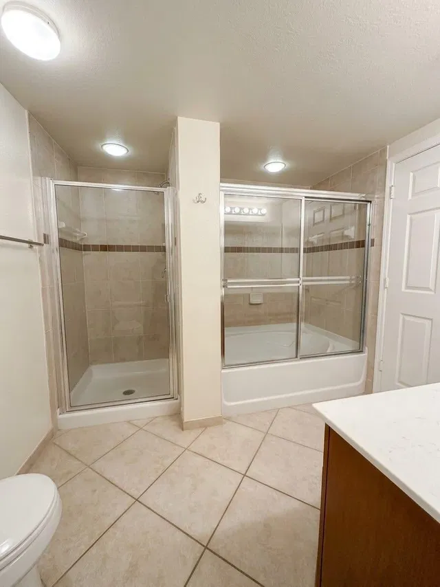 Unit 208 photo 9