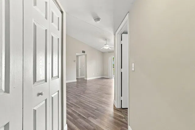 Unit 1410 photo 22