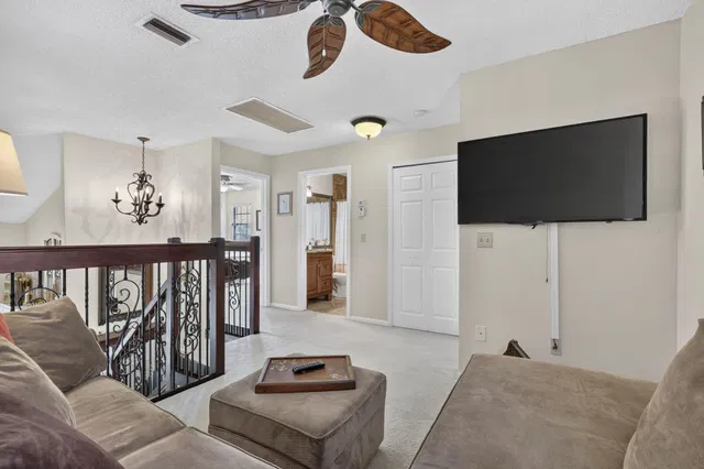 Residence photo 29