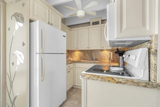 4001 S Ocean South Palm Beach Residence photo 7
