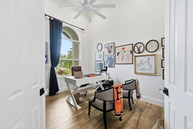 Residence photo 33