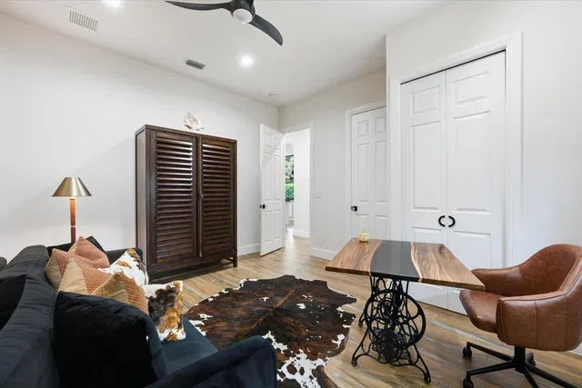 Residence photo 42