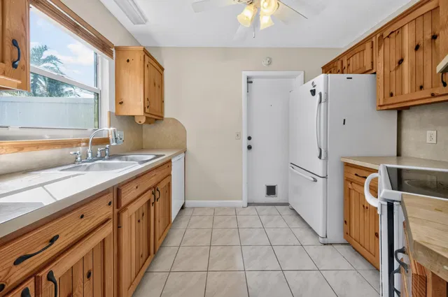 Residence photo 11