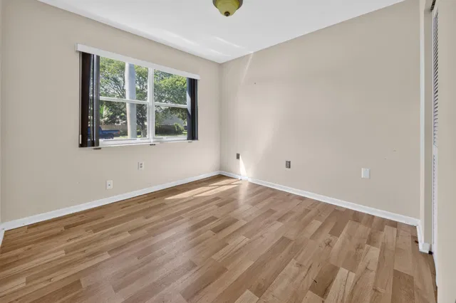 Residence photo 14