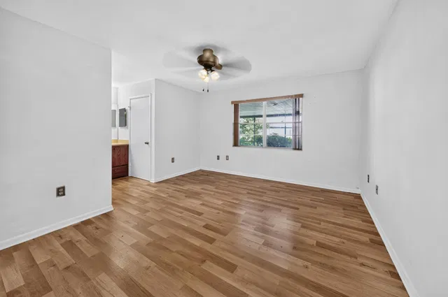 Residence photo 20