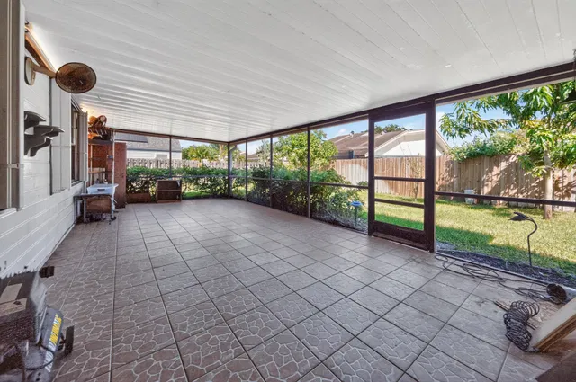 Residence photo 27
