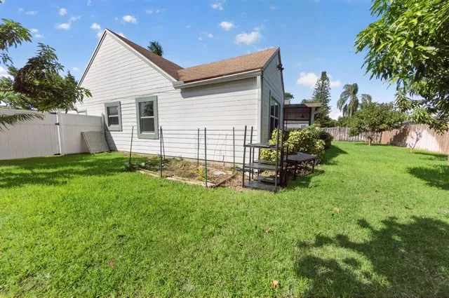 Residence photo 37