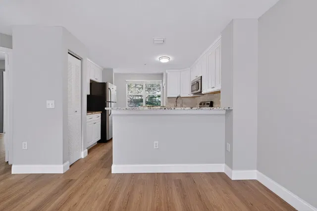 Unit 24 photo 6