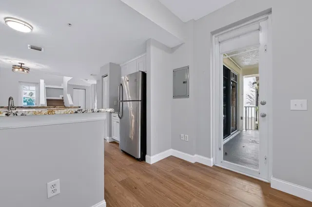 Unit 24 photo 12