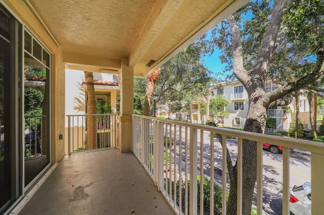 Unit 24 photo 25