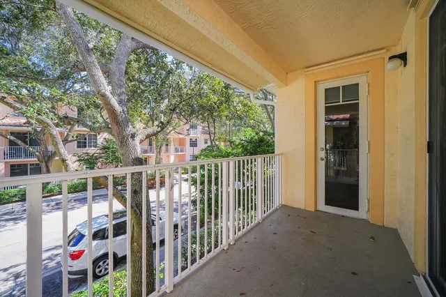 Unit 24 photo 26