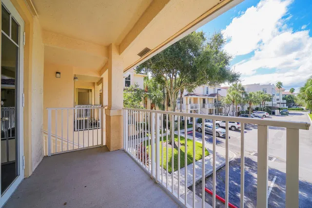 Unit 24 photo 27
