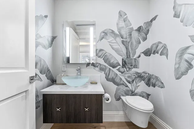 300 Ocean Boulevard Unit 2D photo 4