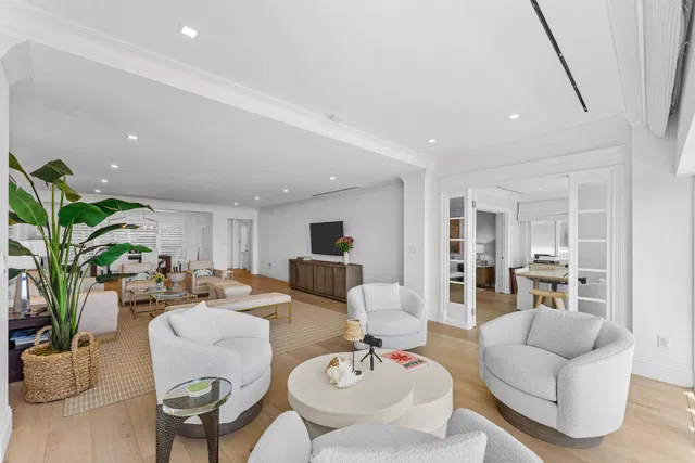 300 Ocean Boulevard Unit 2D photo 10
