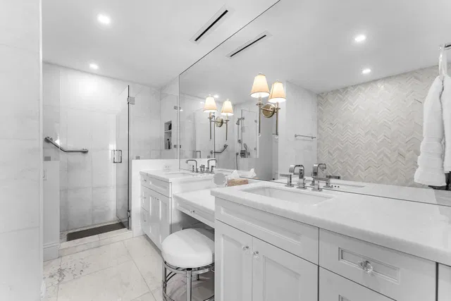 300 Ocean Boulevard Unit 2D photo 21