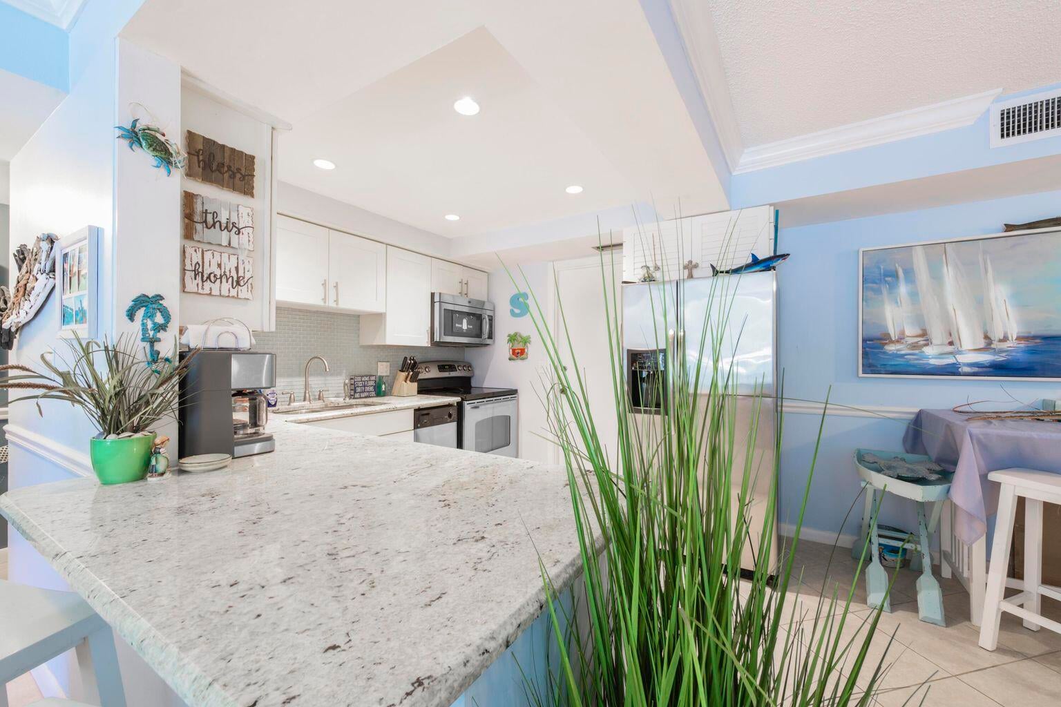Unit 205 photo 14
