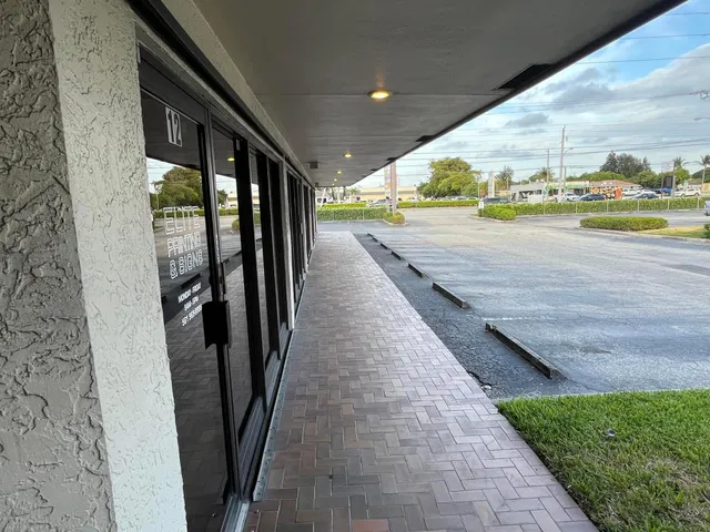 Unit 14 photo 9