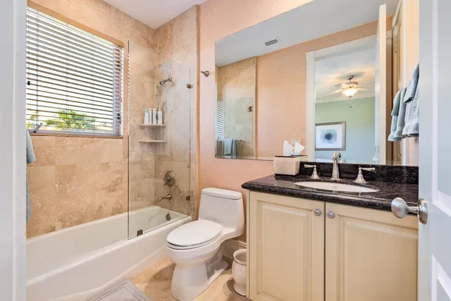 Residence photo 32