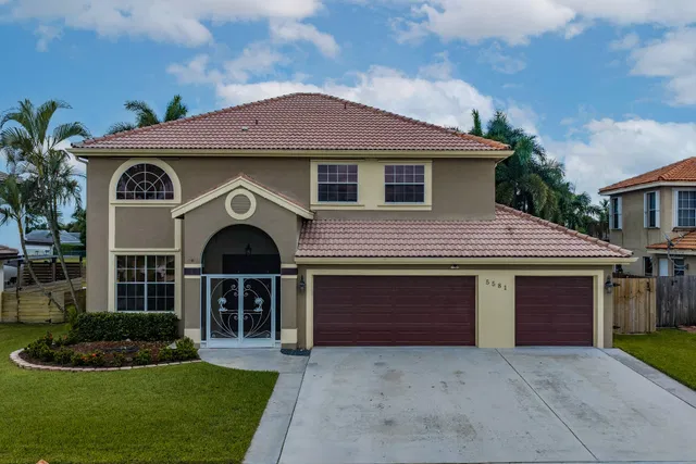 Residence photo 2