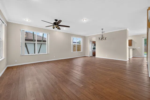 Residence photo 7