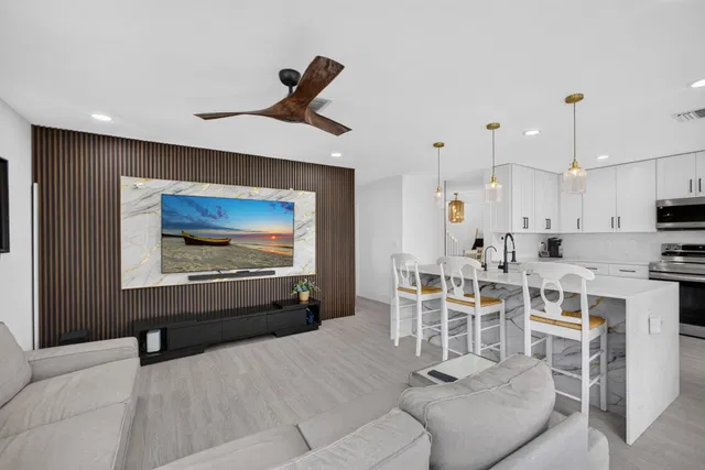 Residence photo 11