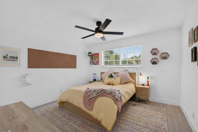 Residence photo 32