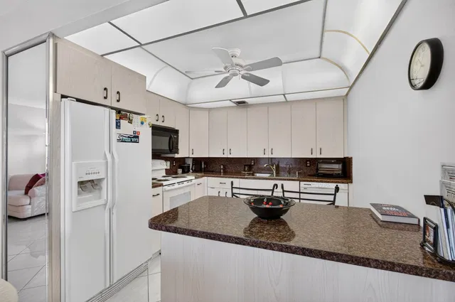 Residence photo 13